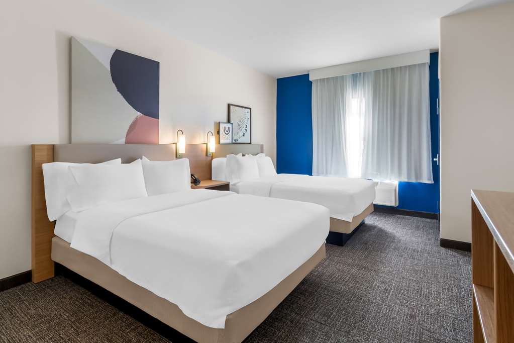 Guest room