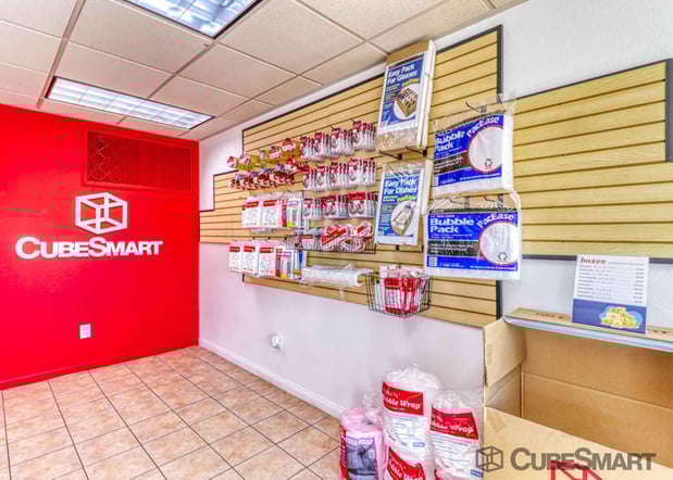 Images CubeSmart Self Storage