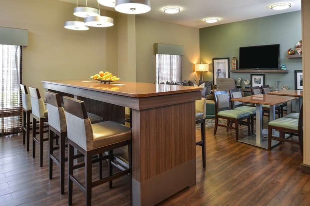 Images Hampton Inn closest to Universal Orlando