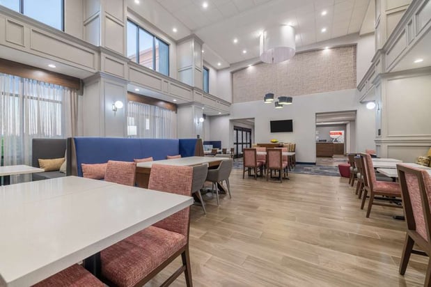 Images Hampton Inn & Suites Brenham