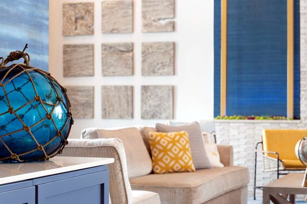 Images Fenwick Shores, Tapestry Collection by Hilton