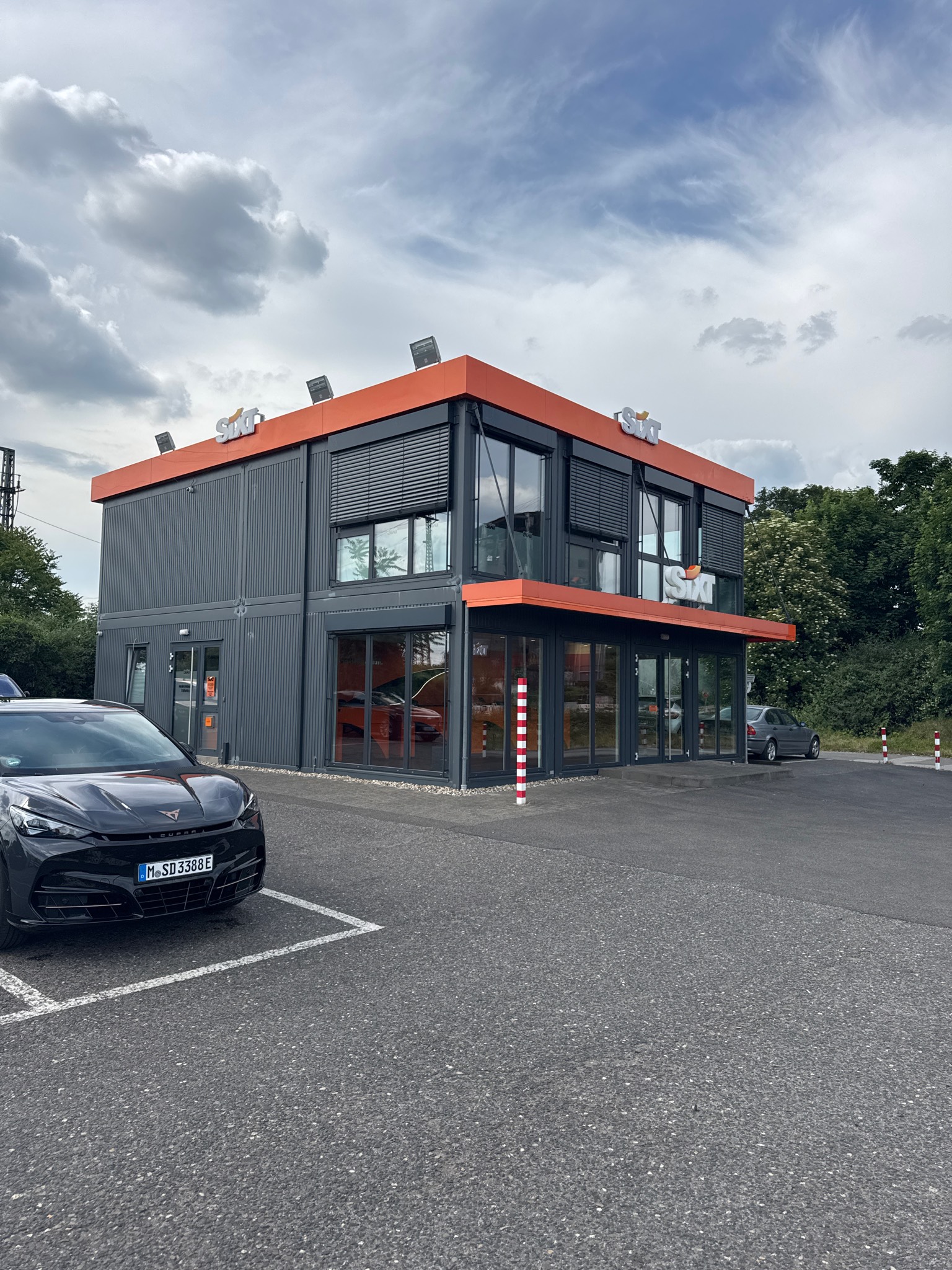SIXT Autovermietung Neuss, Duesseldorfer Str. 6 in Neuss