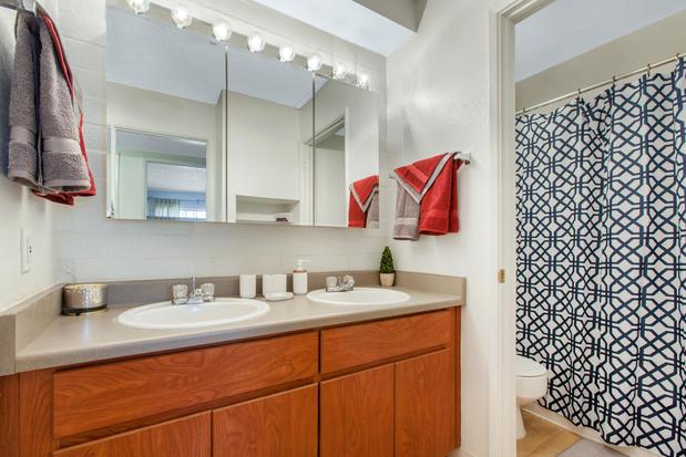 Images Campus Crossings on 8th Street