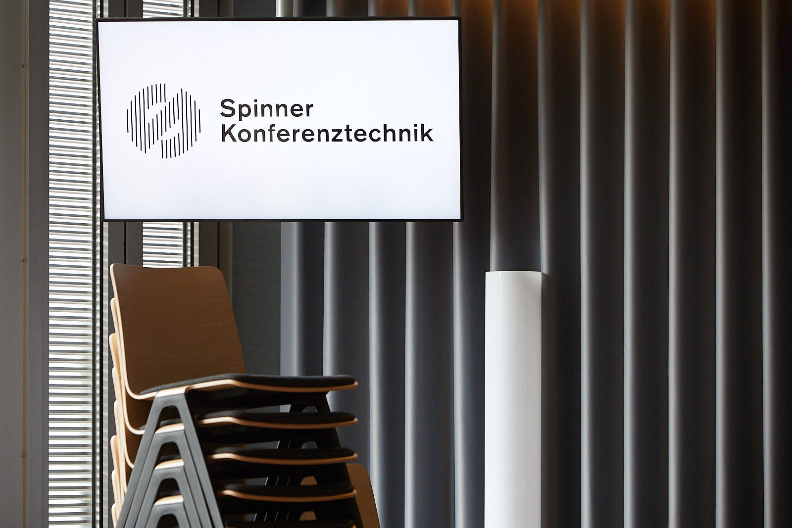 Bilder Spinner Konferenztechnik GmbH