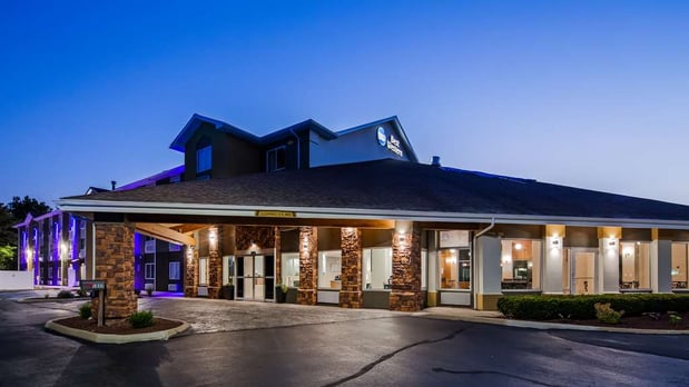 Images Best Western DeWitt