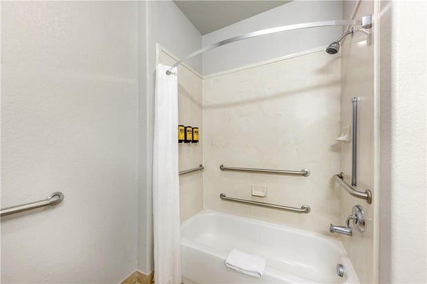 Images Best Western Plus San Antonio East Inn & Suites