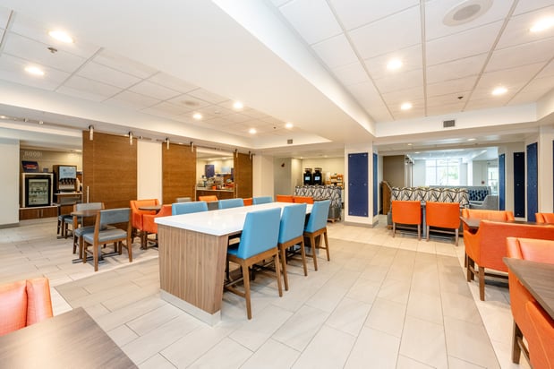 Images Holiday Inn Express & Suites Charleston-Ashley Phosphate by IHG