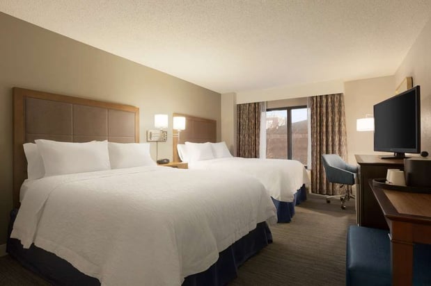 Images Hampton Inn & Suites Nashville-Downtown