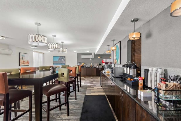 Images Best Western Luxbury Inn Fort Wayne
