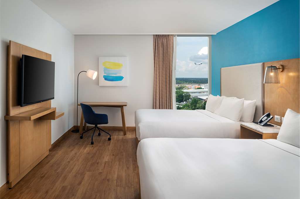 Images Hilton Garden Inn Cancun Airport