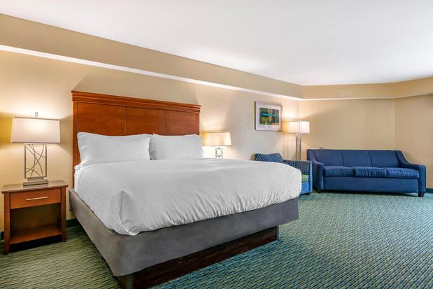 Images Holiday Inn Resort Orlando Lake Buena Vista by IHG