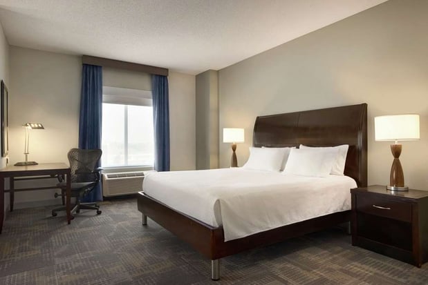 Images Hilton Garden Inn Minneapolis Downtown