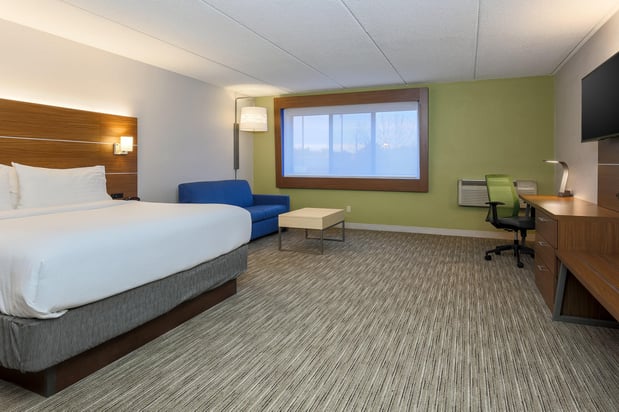 Images Holiday Inn Express Milwaukee-West Medical Center by IHG