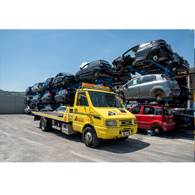 Images Autodemolizione Salaria Car - Soccorso stradale h24 - Officina Mobile h24