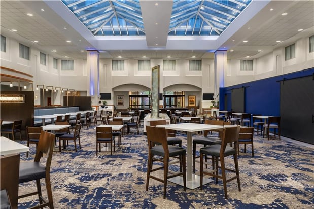 Images Embassy Suites by Hilton Boston at Logan Airport