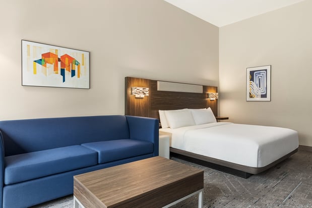 Images Holiday Inn Express & Suites Rhinelander by IHG