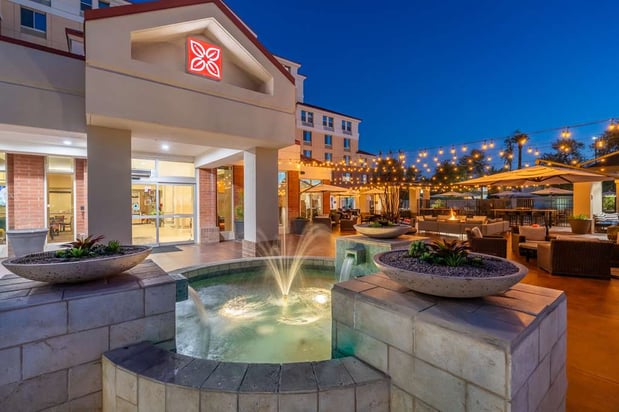 Images Hilton Garden Inn Scottsdale Old Town