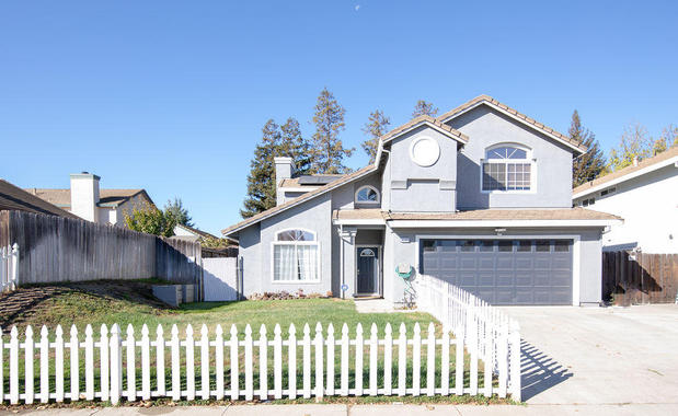 Images AnnMarie Barajas - REALTOR