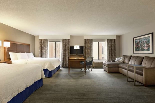 Images Hampton Inn & Suites Nashville-Downtown