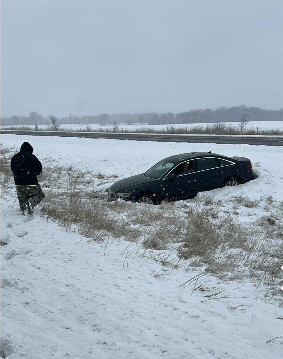 Angelo's Towing & Recovery Image