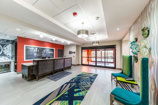 Images Hampton Inn & Suites Pryor