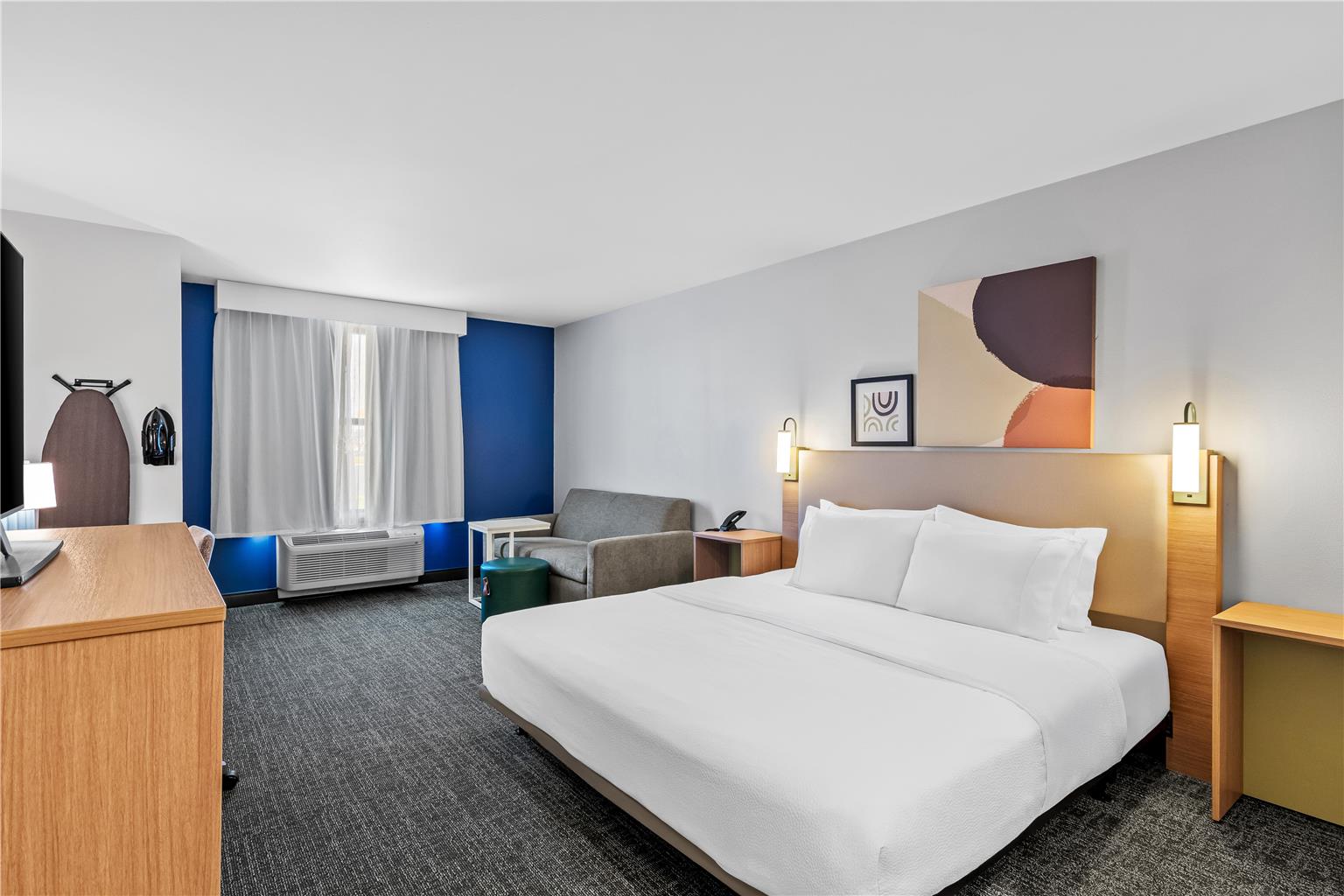 Guest room