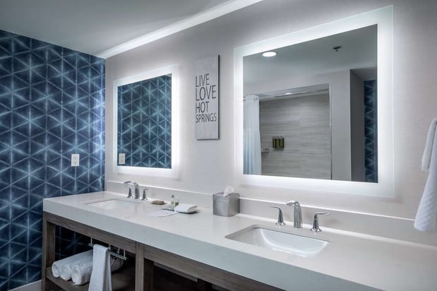 Images DoubleTree by Hilton Hot Springs