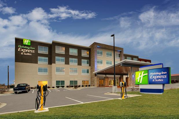 Images Holiday Inn Express & Suites Mt Sterling North by IHG