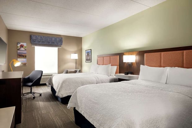 Images Hampton Inn & Suites Frederick-Fort Detrick