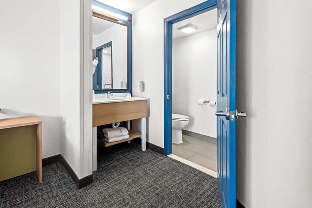 Images Spark by Hilton Oxford