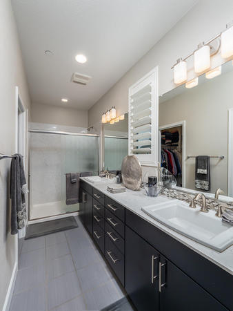 Images Jacqueline Brown - Realm Real Estate Group