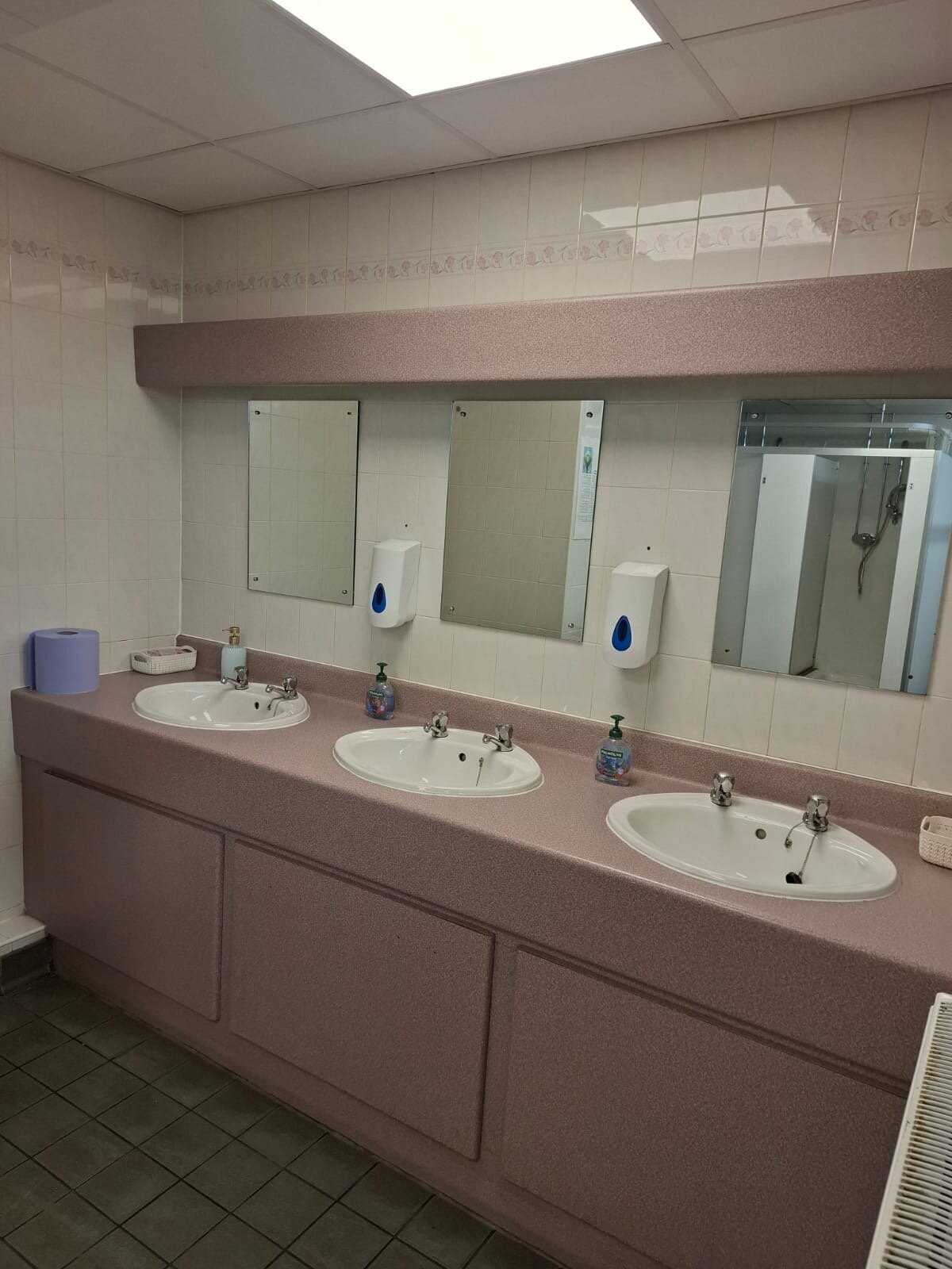 Images Shine Bright Cleaning Services