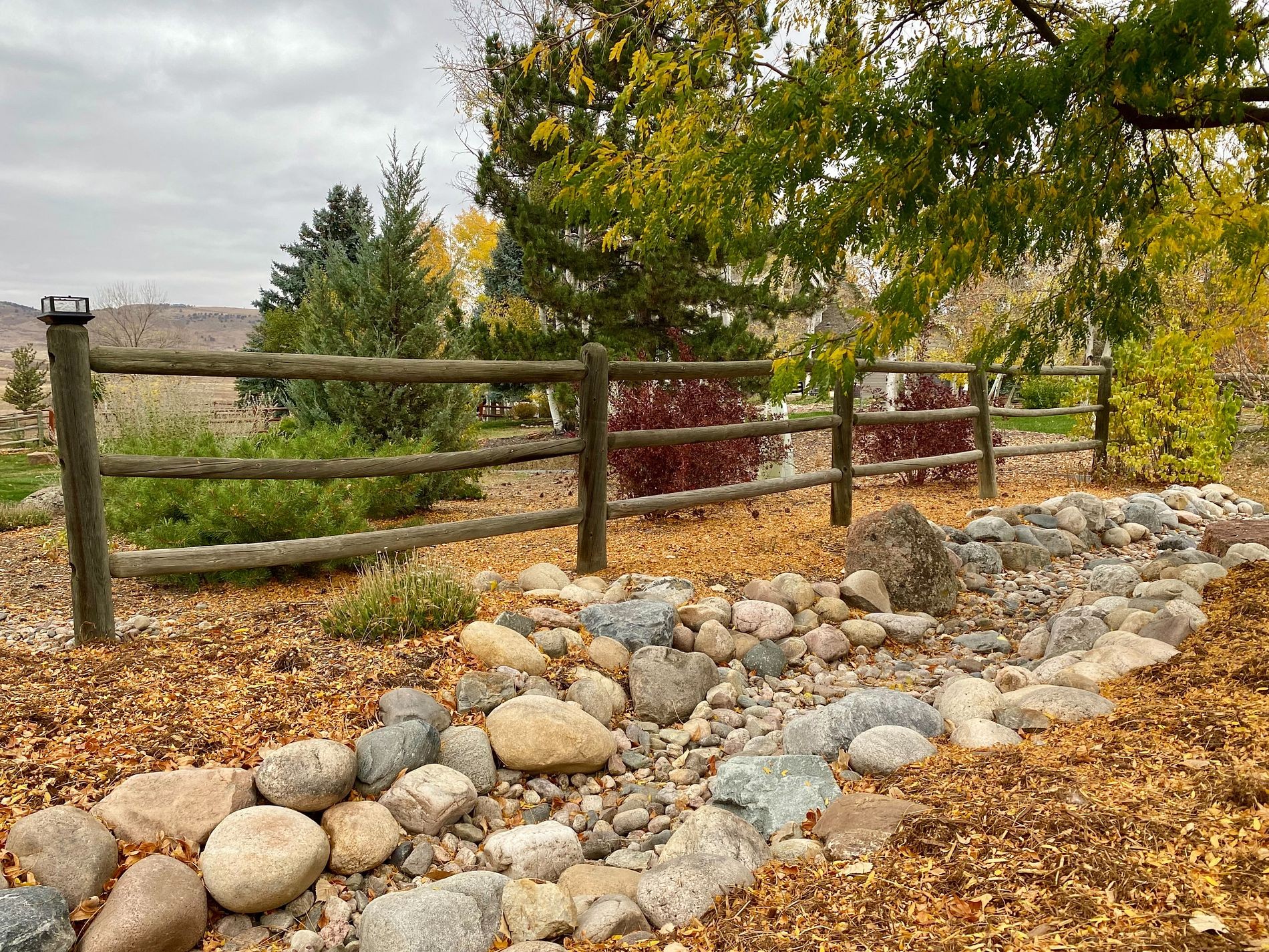 3 Rail Round Fence