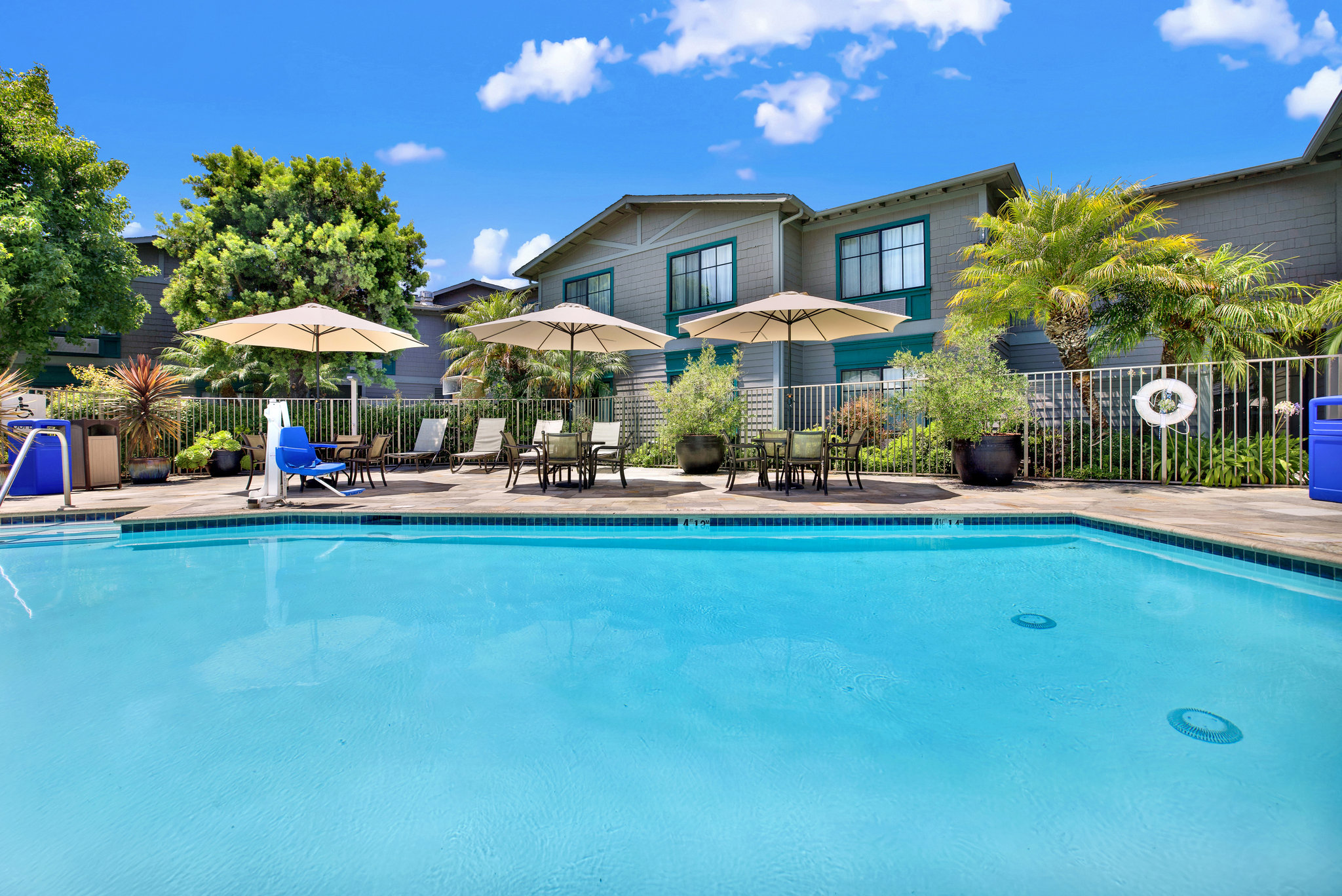 Holiday Inn Express & Suites Carpinteria by IHG Image