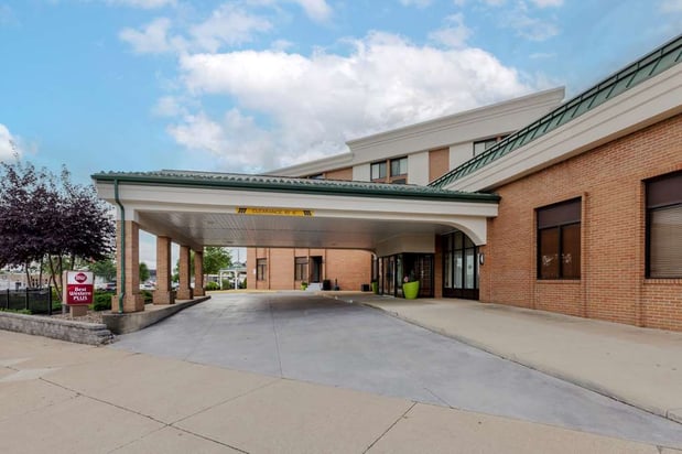 Images Best Western Plus Wooster Hotel & Conference Center