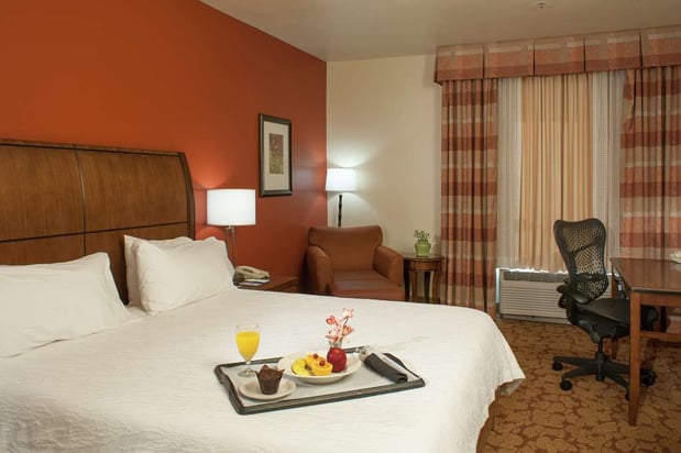 Images Hilton Garden Inn Tulsa Airport