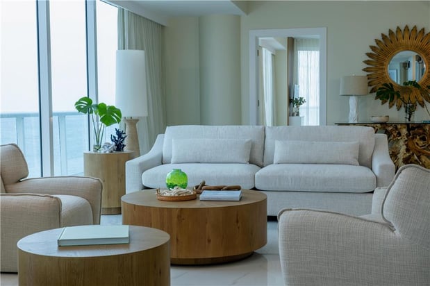 Images Beach House Fort Lauderdale, a Hilton Resort
