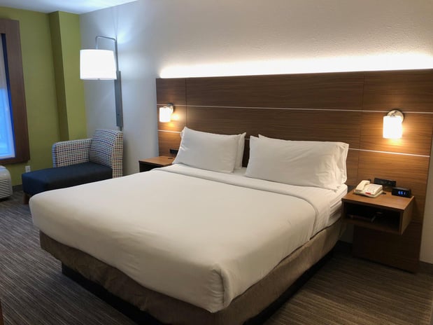 Images Holiday Inn Express & Suites Arlington (I-20-Parks Mall) by IHG