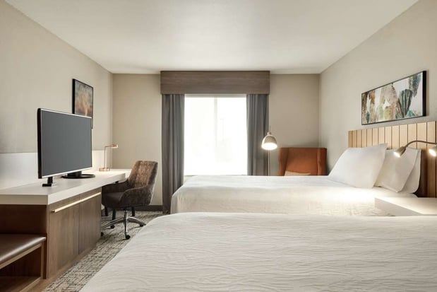 Images Hilton Garden Inn Dubuque Downtown