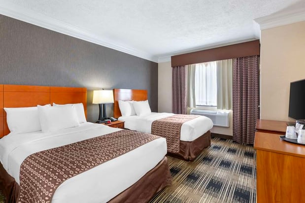 Images Best Western The Inn at Rochester Airport