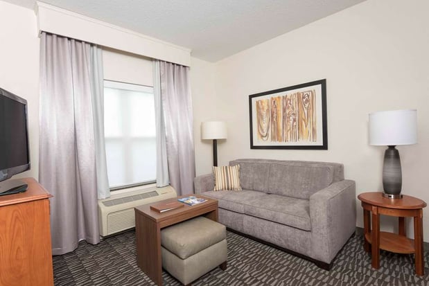 Images Homewood Suites by Hilton Indianapolis-Airport/Plainfield