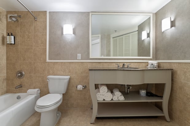 Images Crowne Plaza Executive Center Baton Rouge by IHG