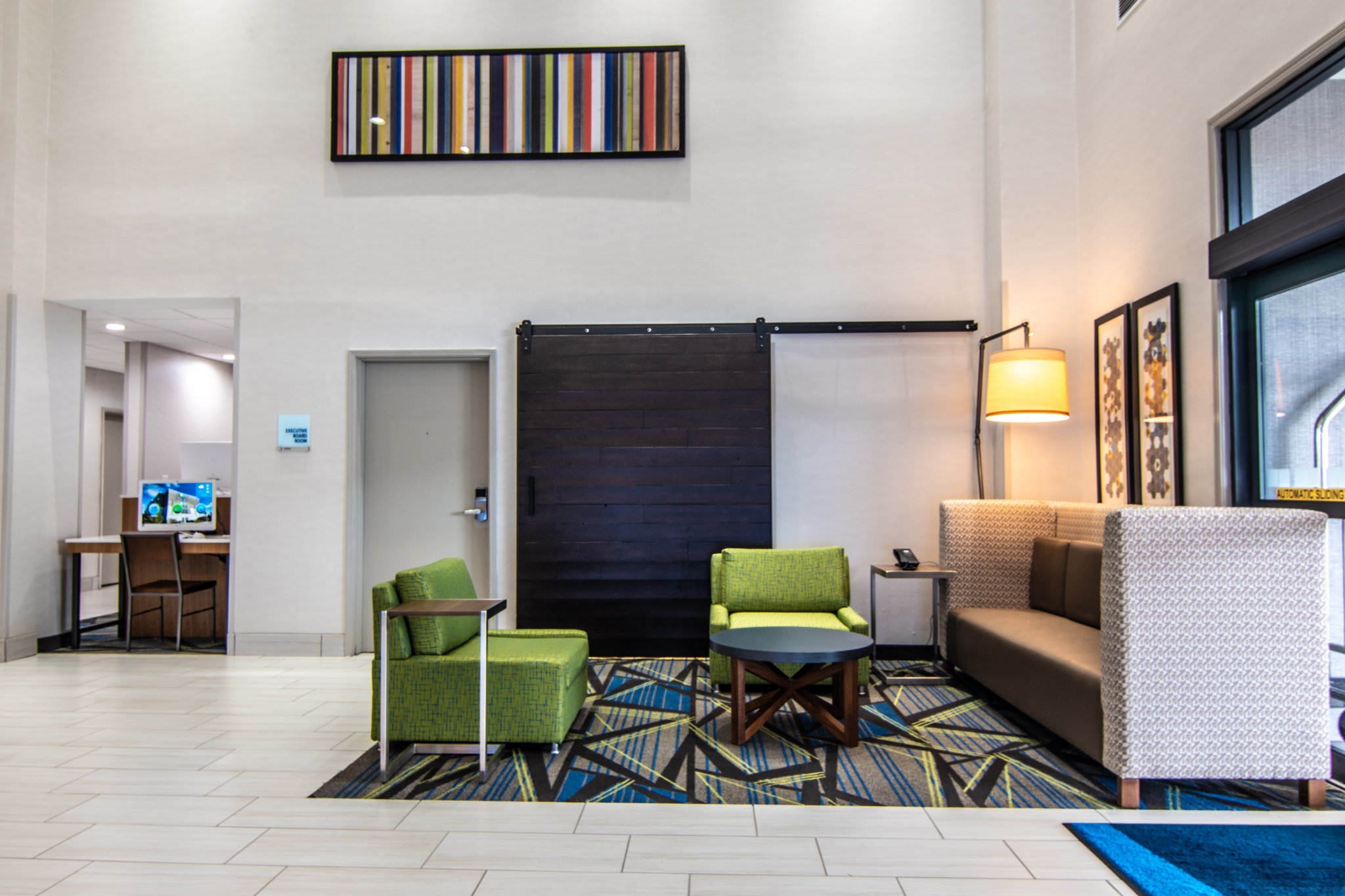 Holiday Inn Express & Suites Indianapolis Northwest by IHG