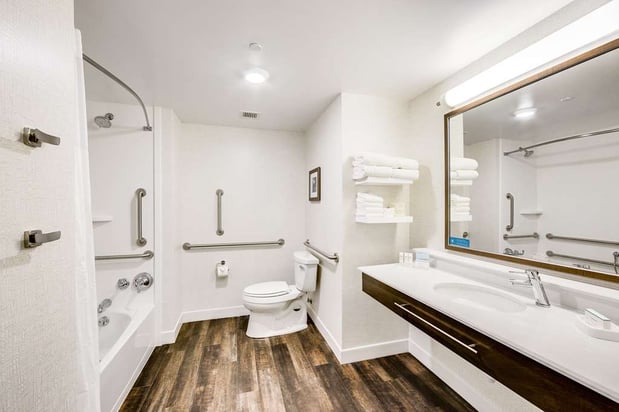 Images Hampton Inn & Suites Fort Worth Downtown