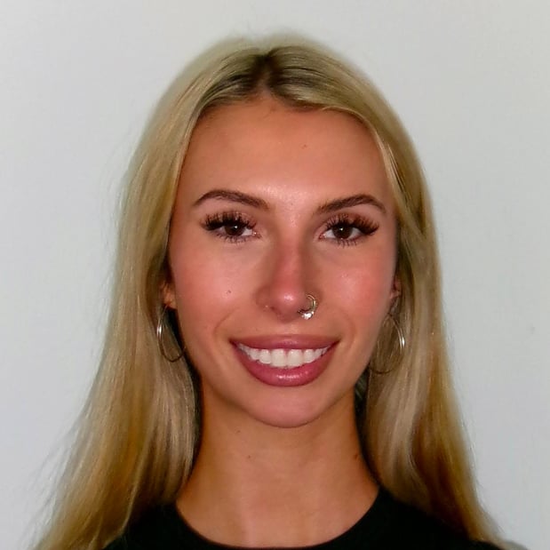Images Eva Bloom, Counselor