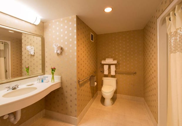 Images Hampton Inn & Suites Boston Crosstown Center