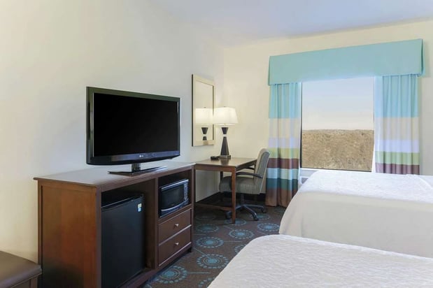 Images Hampton Inn & Suites Wheeling-The Highlands
