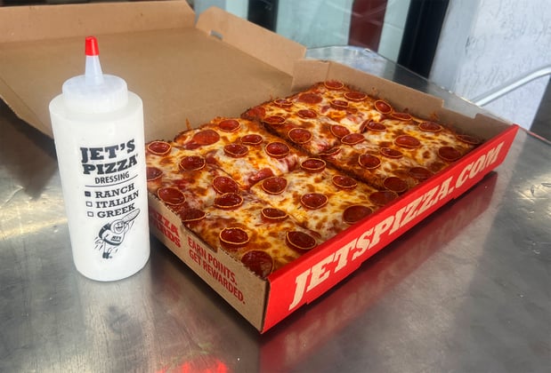 Images Jet's Pizza