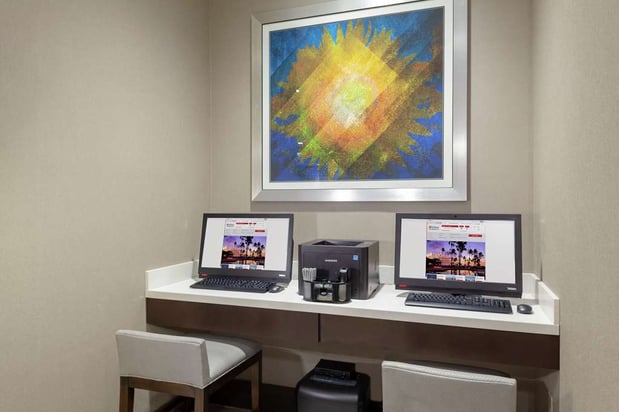 Images Hilton Garden Inn Waco