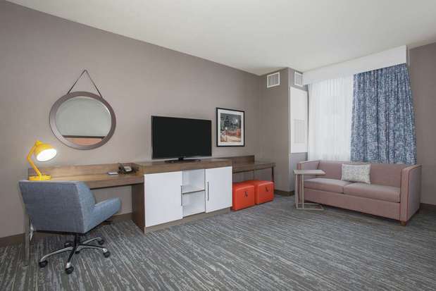 Images Hampton Inn & Suites Denver-Downtown
